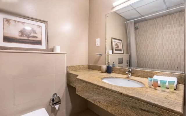 Breathtaking View 1 Bedroom Apt - photo 5