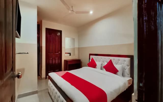 The Vishnu Paradise By OYO Rooms - photo 5