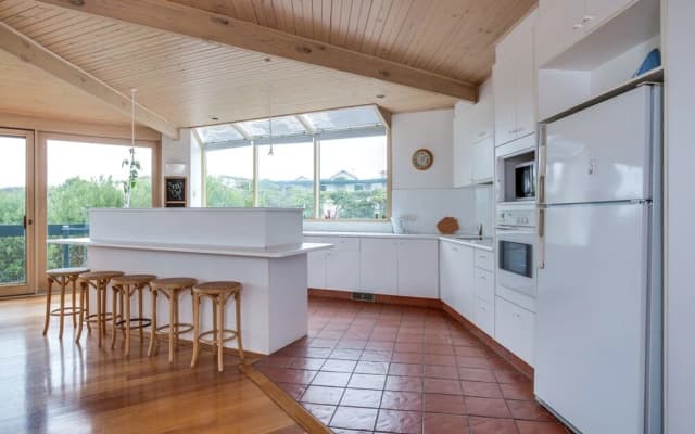 Latham Beach House - photo 3