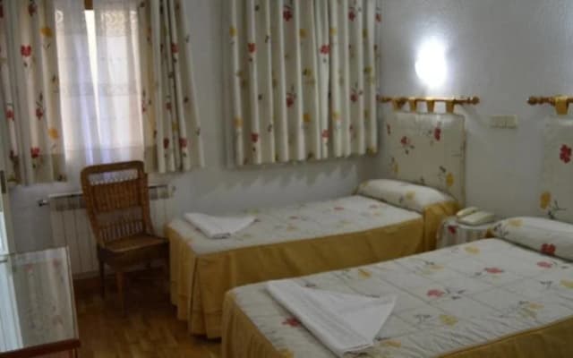 Hostal Triana - photo 5