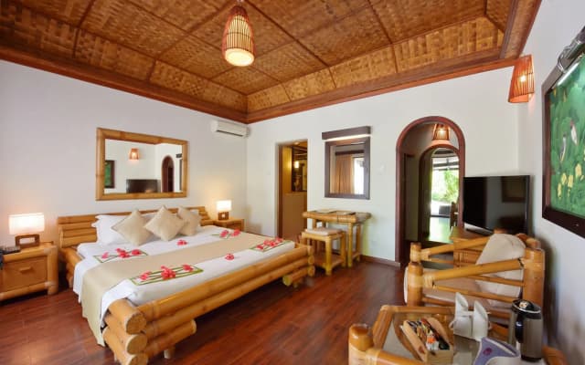 Angaga Island Resort & Spa - photo 4