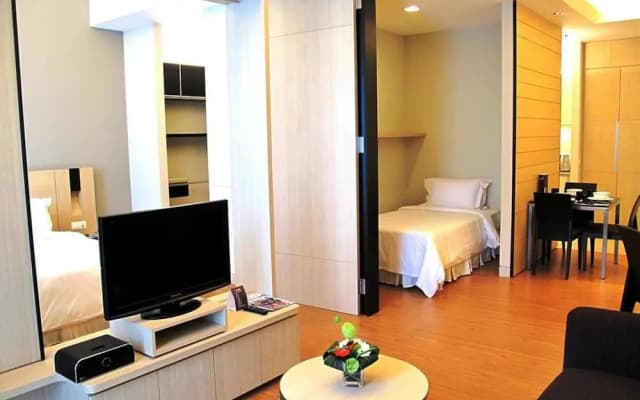 Swiss Garden Residence SS Suite - photo 4