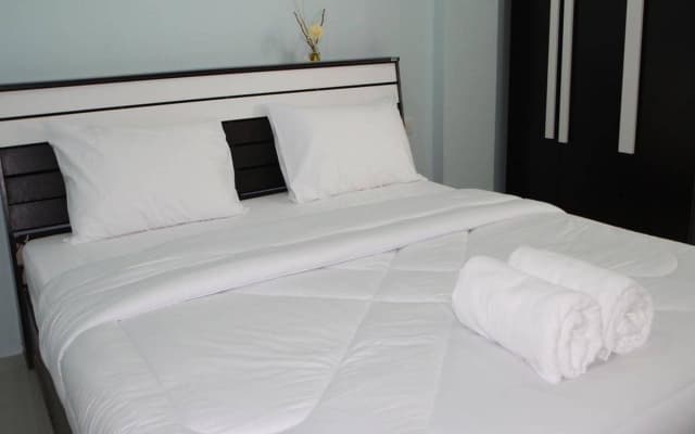 Angel Service Apartment Patong Beach - photo 2