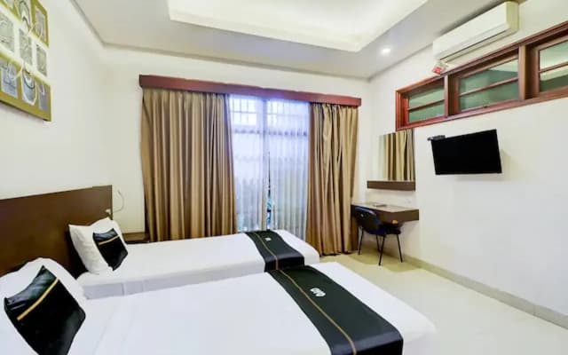 Collection O Bali near Sanur Beach formerly Akarsa Transit - photo 4