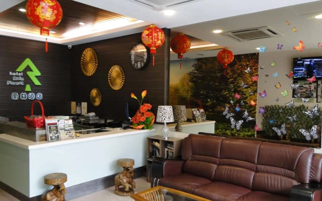 Rain Forest Hotel - photo 2