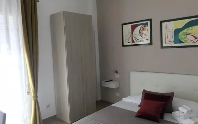 Juna's Guest House - photo 2