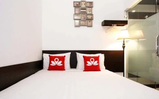 ZEN Rooms Menteng Cikini - photo 2