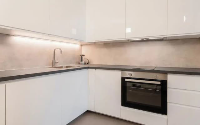 Sky9 Apartments Stadthalle - photo 2
