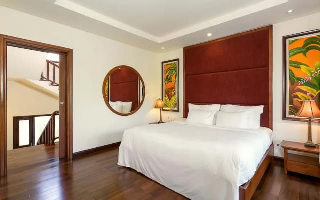 Purama Luxury Villas Danang Beach Resort - photo 4