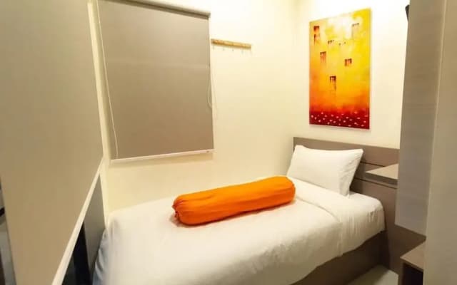 Front One Residence Syariah Mampang - photo 3