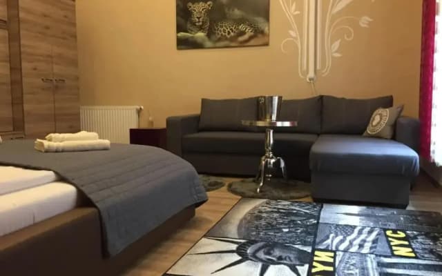 Mandy Rooms - photo 5