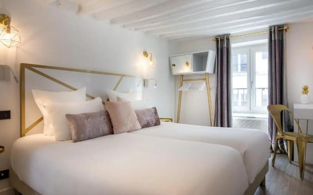 Hotel Royal Opera - photo 3