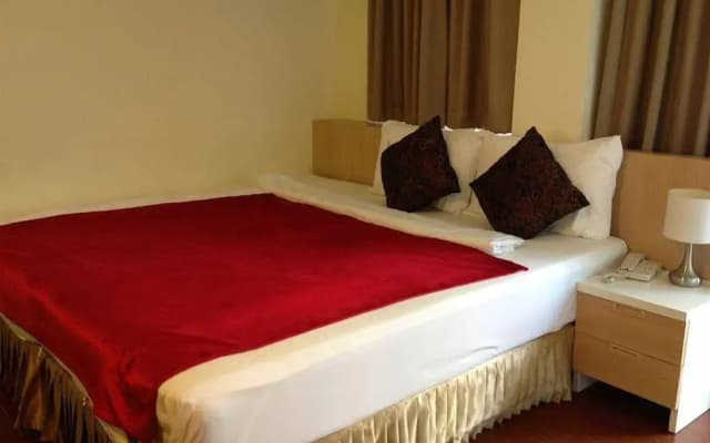 Lido Millennium Silom - photo 4