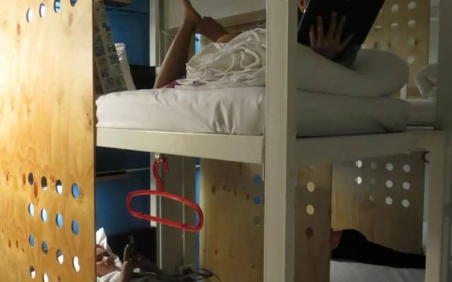 OYes Hostel - photo 3