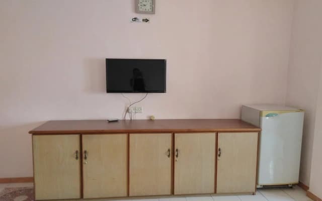 New Budget Inn Hotel - photo 3