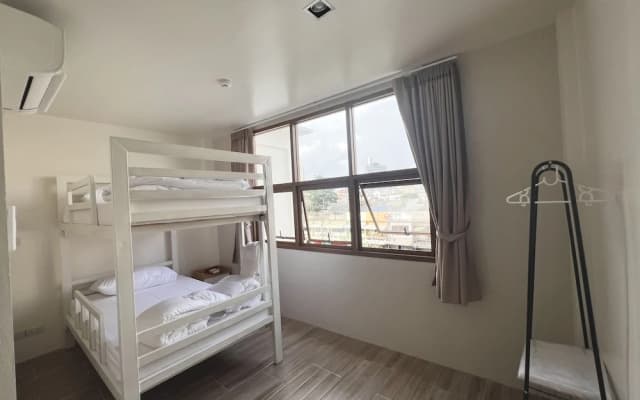Krung Tone Hostel - photo 4