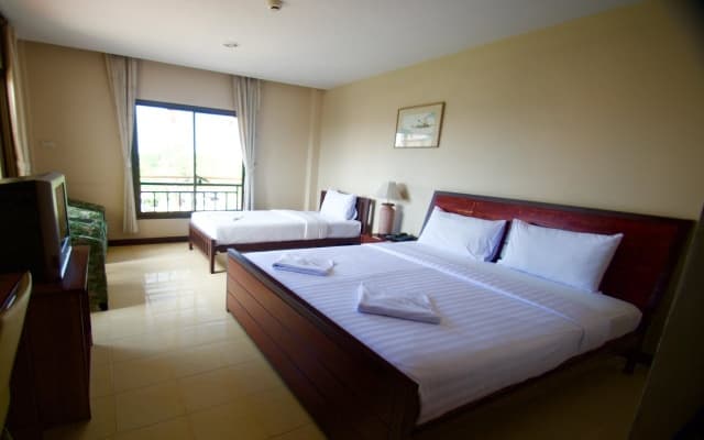 Baan Khun Poh Hotel - photo 4