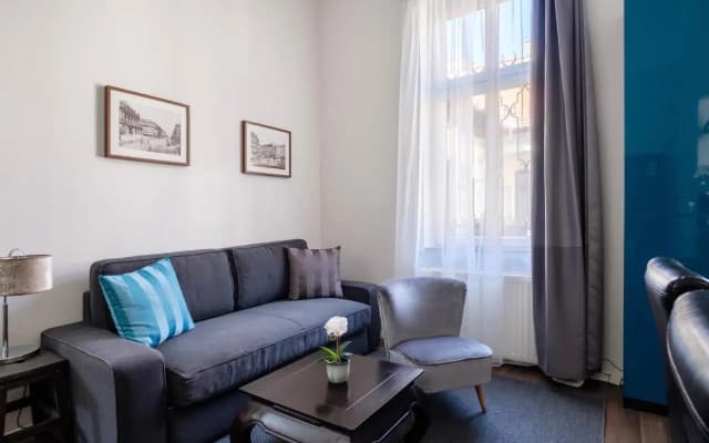Andrassy Garden Apartment in Center - photo 2