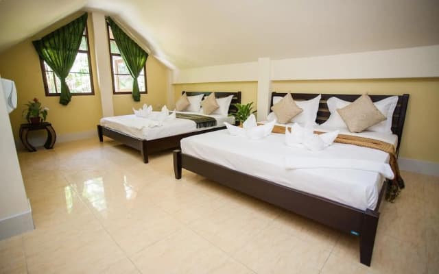 Veerakit House - photo 4