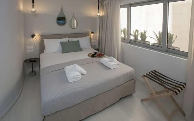 Ermou Stylish Suites by GHH - photo 2