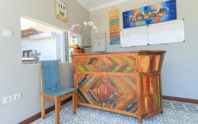 D Anyar Stay and Surf - photo 2