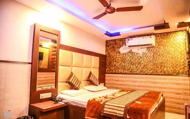 Hotel Glow Inn - photo 5