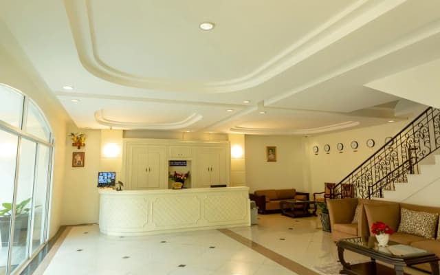 Ivory Palace Hotel - photo 2