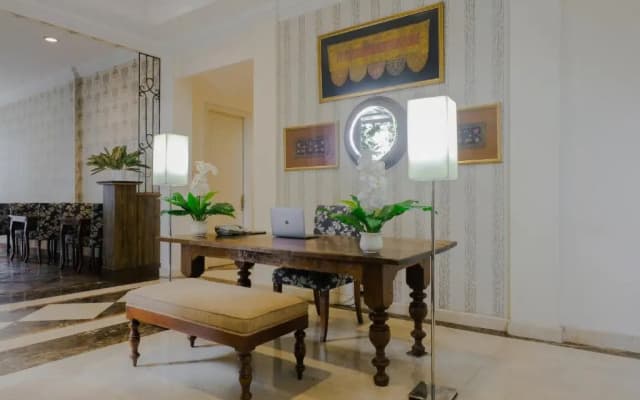 Colonnade Residences - photo 2