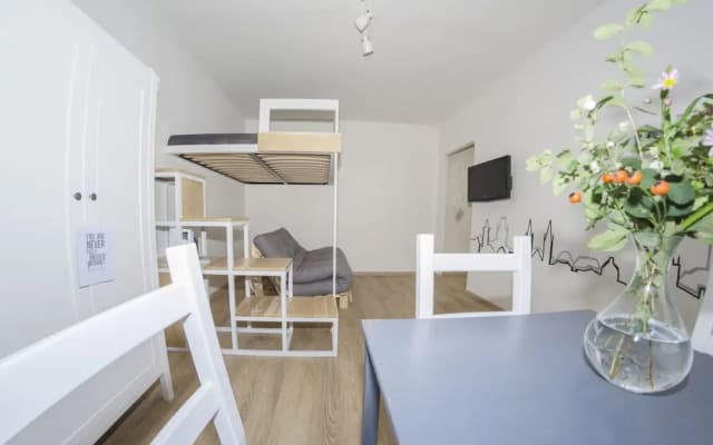 Fresh Studio Flat - photo 2