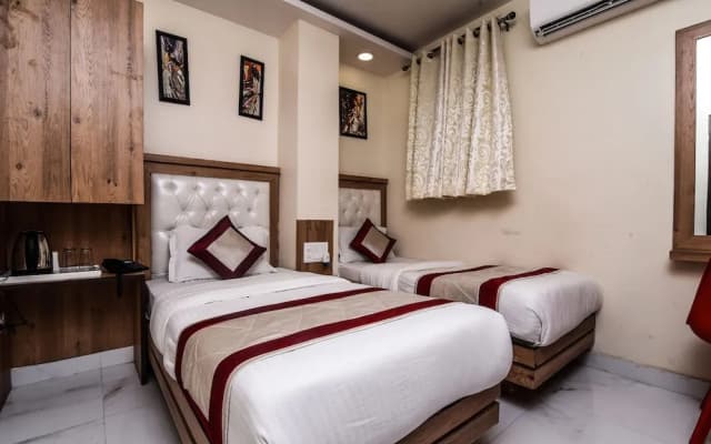 Hotel Shyam Palace - photo 4