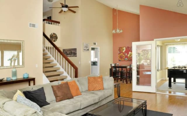 Luxury 4br 8min to Las Vegas Strip - photo 2