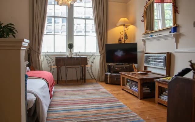 1 Bedroom Flat In Edinburgh - photo 3