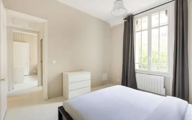 Gorgeous 3 Bedroom Apartment at Eiffel Tower - photo 4