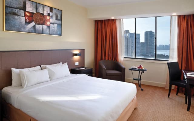 Hotel Royal Penang - photo 3