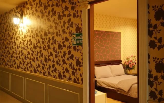 Venezia Resort and Hotel - photo 3