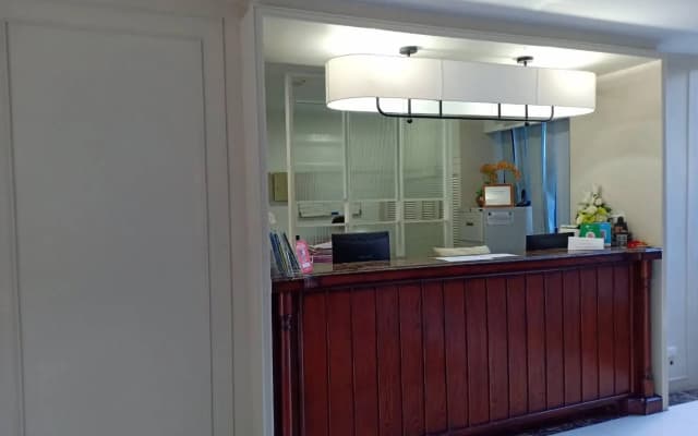 Dlux Condominium - photo 2