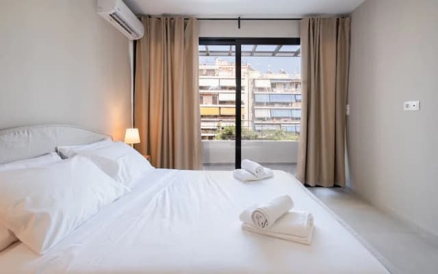 LIV - Deluxe 2BD Apartment in Athens - photo 3