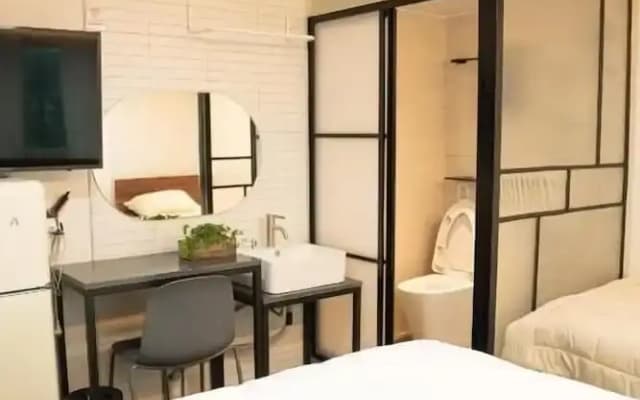 U Stay Hostel - photo 4