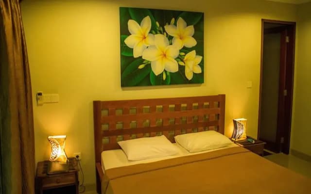 Sunrise Hotel - photo 3