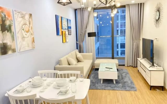 Bayhomes Skylake Serviced Apartment - photo 3