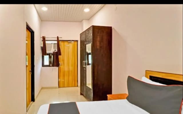 Qotel Hotel Peeragarhi - photo 5