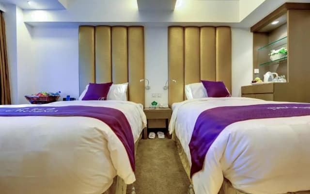 The Bauhinia Hotel - Central - photo 5