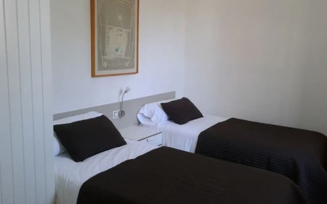 Claris Apartments - photo 3