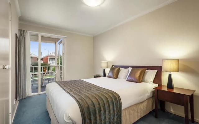 Alphington Serviced Apartments - photo 4