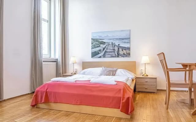 Affordable 2BR Apt Long Stay Stadthalle - photo 4