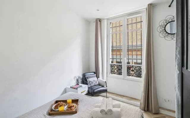 Modern Central Paris Flat by Les Halles - photo 5