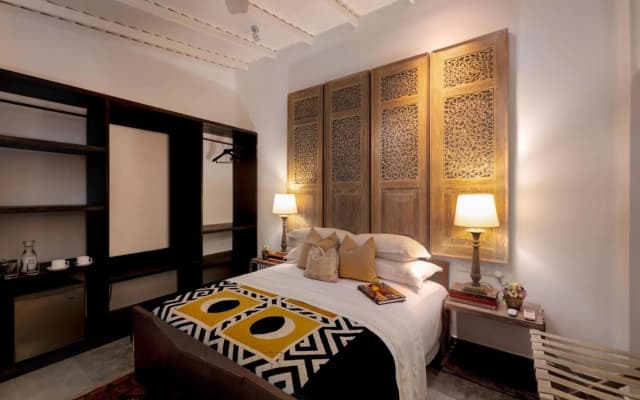 55TG Boutique Suites - photo 3
