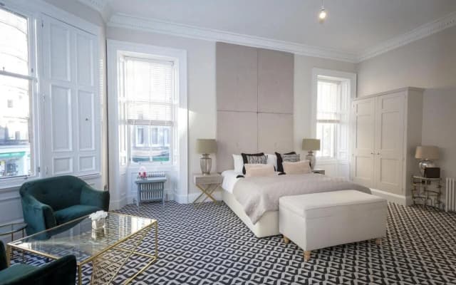 The Lane Hotel - photo 2