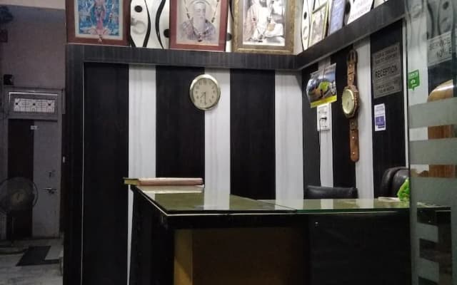 Hotel Silver Palace - Hostel - photo 2