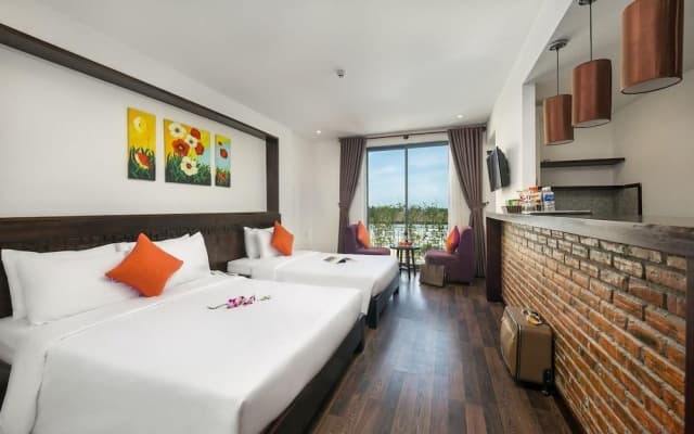 Emily Hotel & Apartments - photo 4